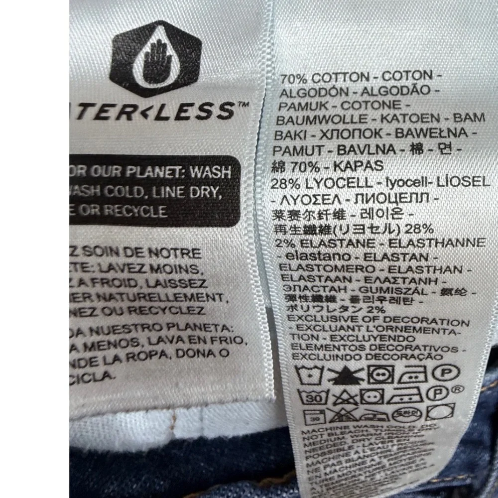 Levis brand levi
